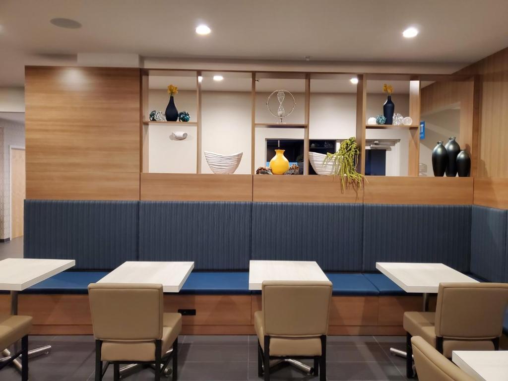 Microtel Inn & Suites By Wyndham Farmington Exterior foto